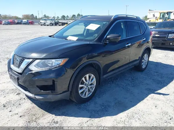 KNMAT2MV2HP600714 2017 NISSAN ROGUE - Image 2