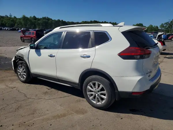 KNMAT2MV2HP604990 2017 NISSAN ROGUE - Image 2