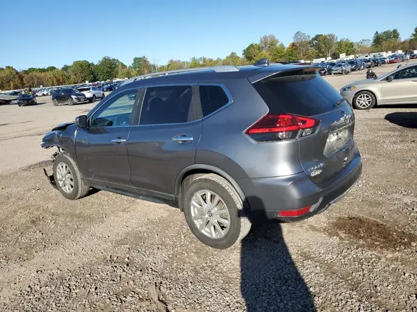 KNMAT2MV2HP606657 2017 NISSAN ROGUE - Image 2