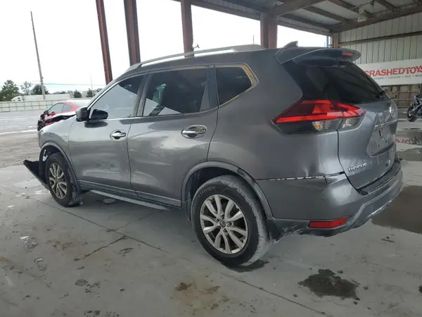 KNMAT2MV2HP607694 2017 NISSAN ROGUE - Image 2