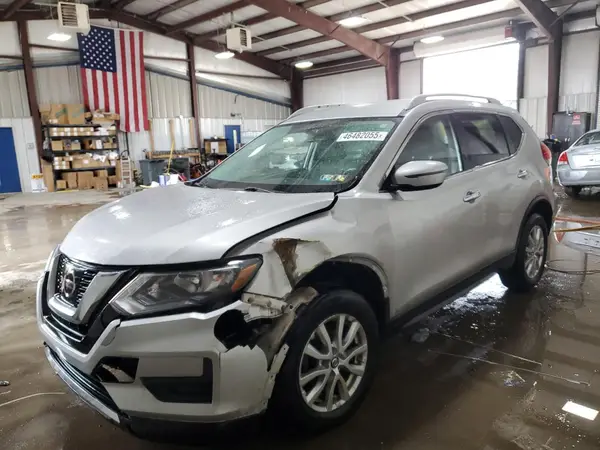 KNMAT2MV2HP610224 2017 NISSAN ROGUE - Image 1
