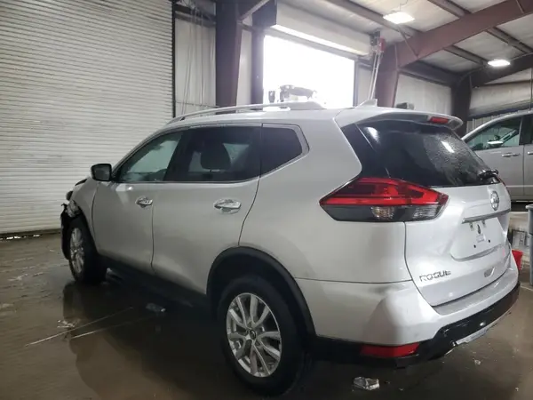KNMAT2MV2HP610224 2017 NISSAN ROGUE - Image 2