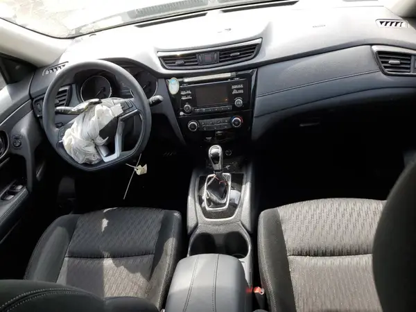 KNMAT2MV2HP613950 2017 NISSAN ROGUE - Image 8