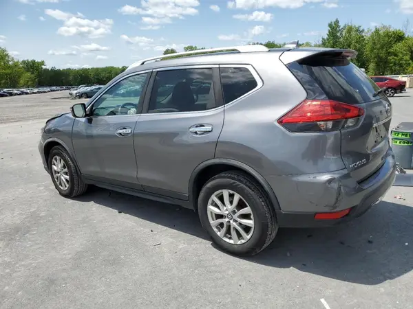 KNMAT2MV2HP616573 2017 NISSAN ROGUE - Image 2