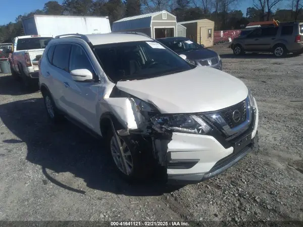 KNMAT2MV2HP616931 2017 NISSAN ROGUE - Image 1