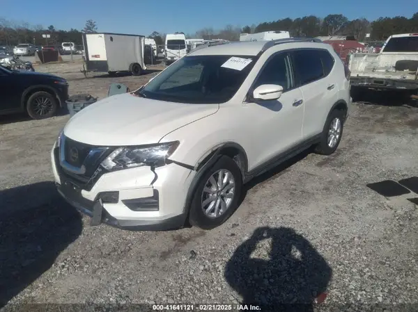 KNMAT2MV2HP616931 2017 NISSAN ROGUE - Image 2