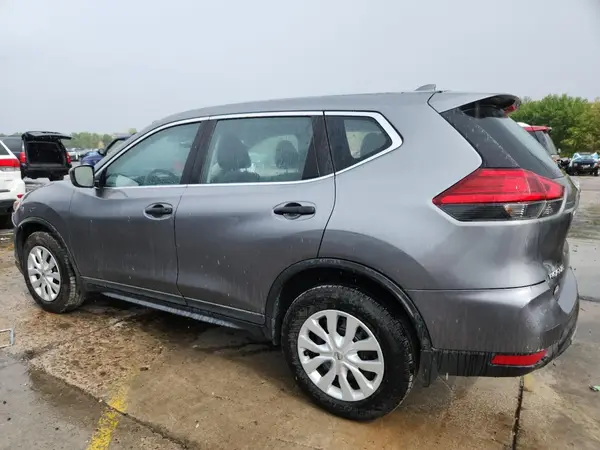 KNMAT2MV2HP618632 2017 NISSAN ROGUE - Image 2