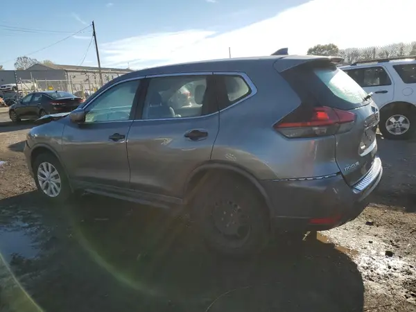 KNMAT2MV2JP502949 2018 NISSAN ROGUE - Image 2