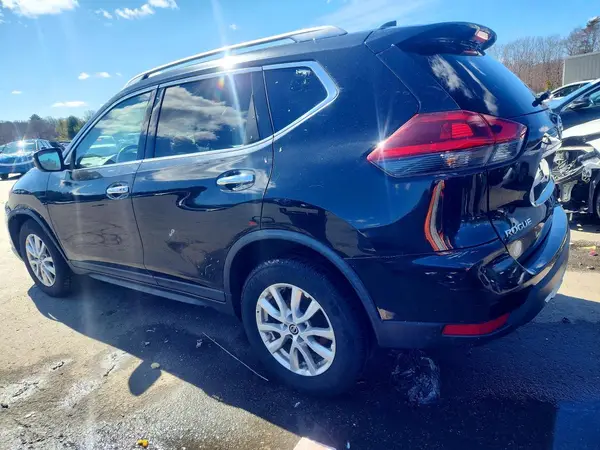 KNMAT2MV2JP503437 2018 NISSAN ROGUE - Image 2