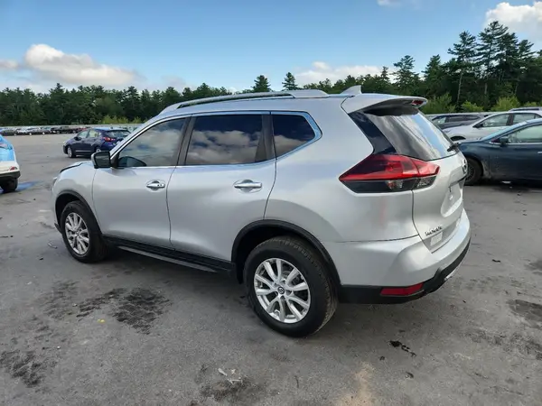 KNMAT2MV2JP512591 2018 NISSAN ROGUE - Image 2