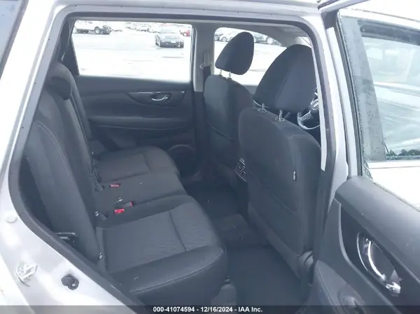 KNMAT2MV2JP514194 2018 NISSAN ROGUE - Image 8