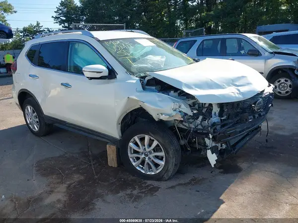 KNMAT2MV2JP515118 2018 NISSAN ROGUE - Image 1