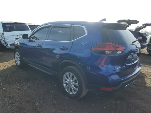 KNMAT2MV2JP517516 2018 NISSAN ROGUE - Image 2