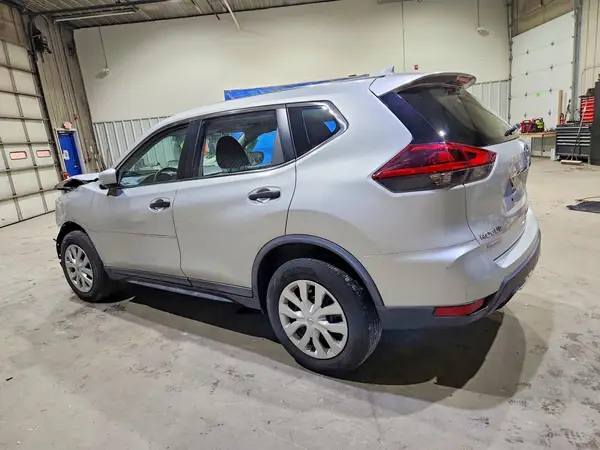 KNMAT2MV2JP521369 2018 NISSAN ROGUE - Image 2