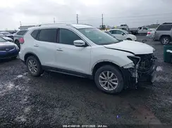 KNMAT2MV2JP525924 2018 NISSAN ROGUE