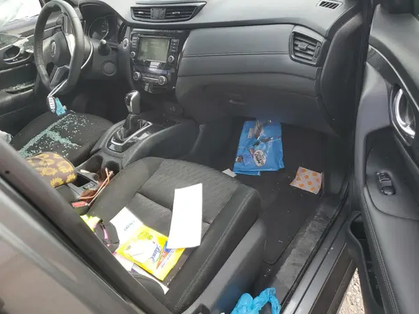KNMAT2MV2JP528001 2018 NISSAN ROGUE - Image 8