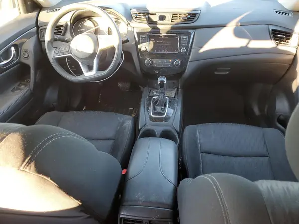 KNMAT2MV2JP529701 2018 NISSAN ROGUE - Image 8