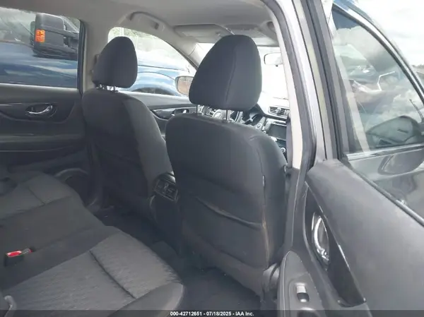 KNMAT2MV2JP531738 2018 NISSAN ROGUE - Image 8