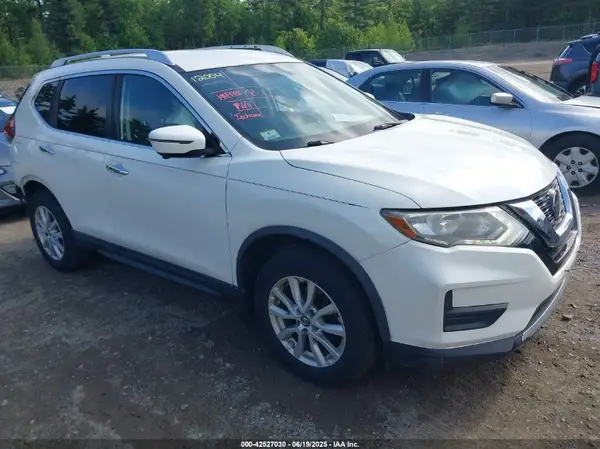 KNMAT2MV2JP532484 2018 NISSAN ROGUE - Image 1