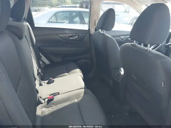 KNMAT2MV2JP532484 2018 NISSAN ROGUE - Image 8