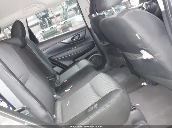 KNMAT2MV2JP533554 2018 NISSAN ROGUE - Image 8