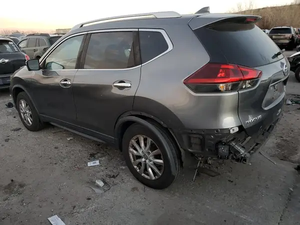 KNMAT2MV2JP534221 2018 NISSAN ROGUE - Image 2