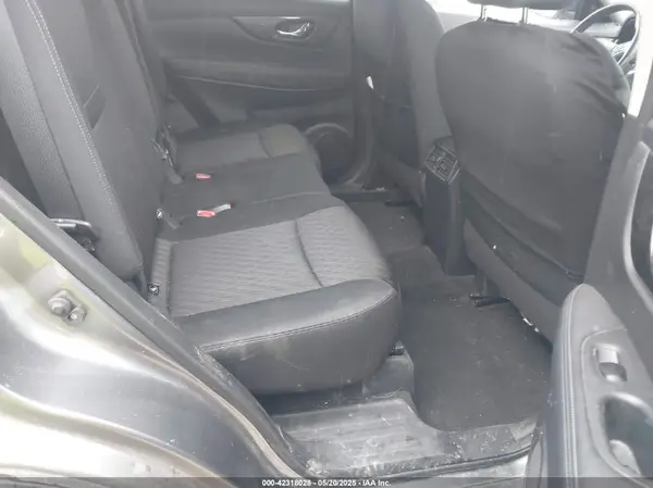 KNMAT2MV2JP536714 2018 NISSAN ROGUE - Image 8