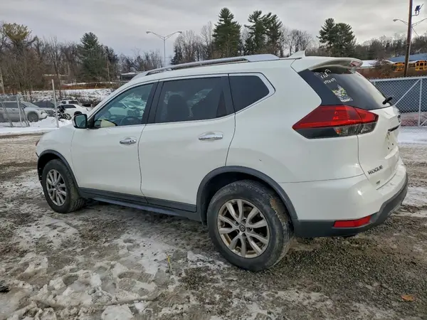 KNMAT2MV2JP541816 2018 NISSAN ROGUE - Image 2