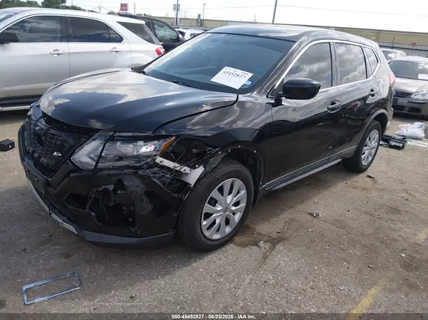 KNMAT2MV2JP545011 2018 NISSAN ROGUE - Image 2