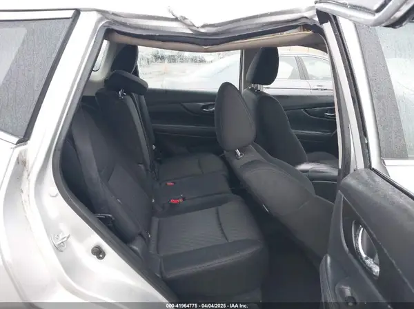 KNMAT2MV2JP545414 2018 NISSAN ROGUE - Image 8
