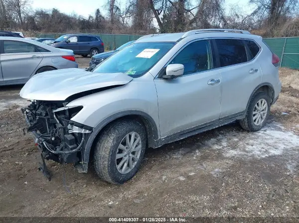 KNMAT2MV2JP546580 2018 NISSAN ROGUE - Image 2