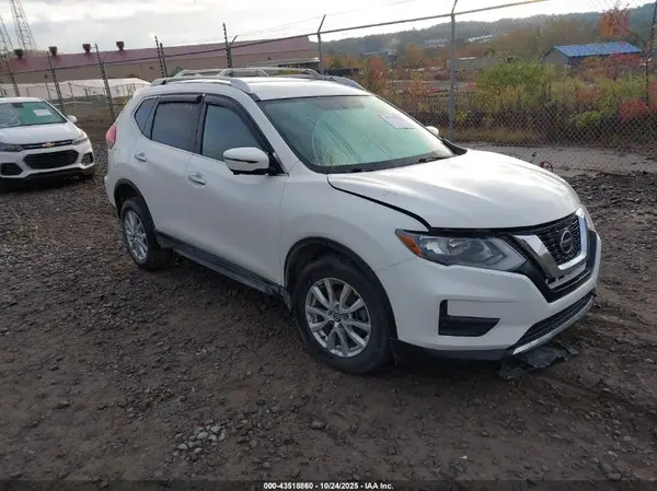 KNMAT2MV2JP553335 2018 NISSAN ROGUE - Image 1