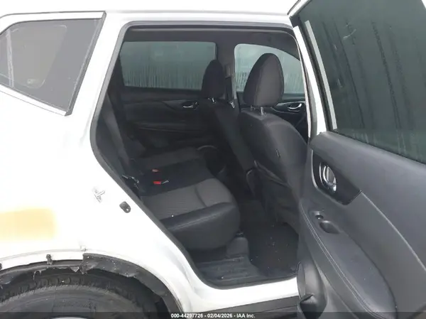 KNMAT2MV2JP553447 2018 NISSAN ROGUE - Image 8