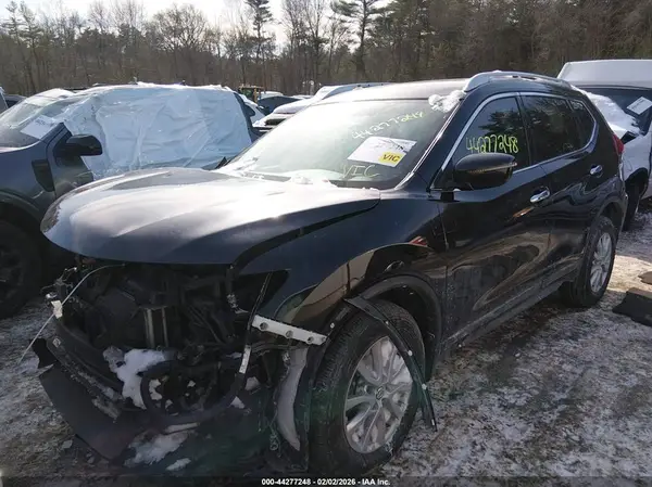 KNMAT2MV2JP555991 2018 NISSAN ROGUE - Image 2