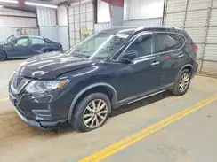 KNMAT2MV2JP557689 2018 NISSAN ROGUE