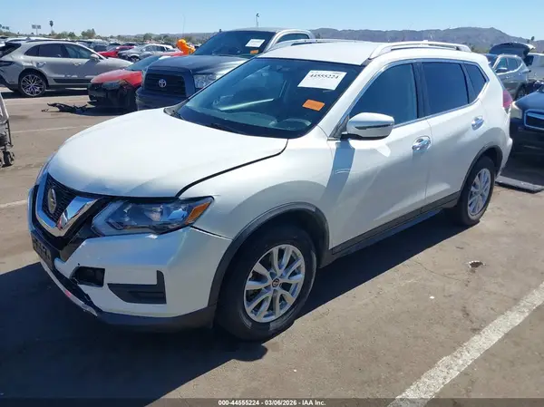 KNMAT2MV2JP563024 2018 NISSAN ROGUE - Image 2