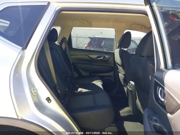 KNMAT2MV2JP564755 2018 NISSAN ROGUE - Image 7