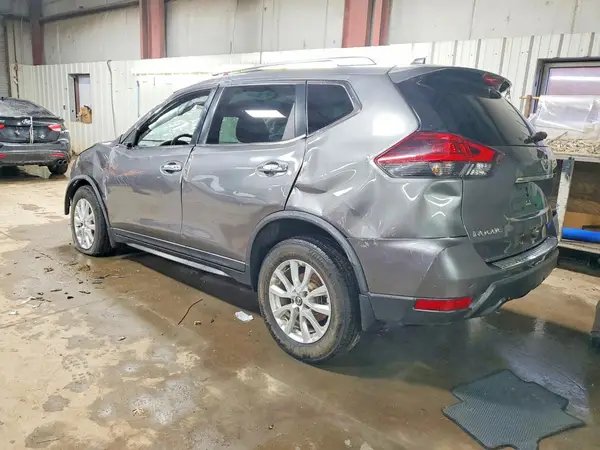 KNMAT2MV2JP573536 2018 NISSAN ROGUE - Image 2