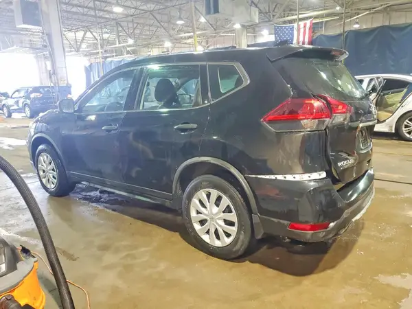KNMAT2MV2JP575223 2018 NISSAN ROGUE - Image 2