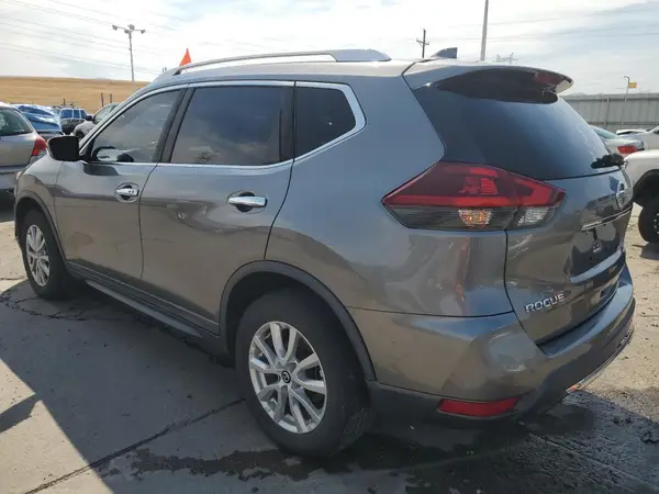 KNMAT2MV2JP577585 2018 NISSAN ROGUE - Image 2
