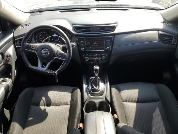 KNMAT2MV2JP577585 2018 NISSAN ROGUE - Image 8