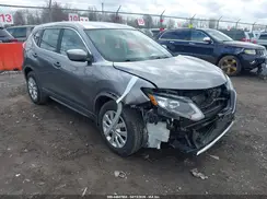 KNMAT2MV2JP579675 2018 NISSAN ROGUE