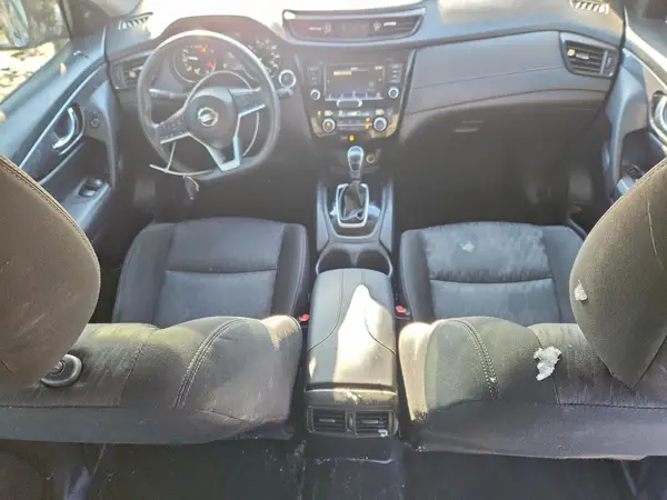 KNMAT2MV2JP585248 2018 NISSAN ROGUE - Image 8