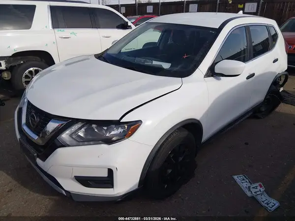 KNMAT2MV2JP587999 2018 NISSAN ROGUE - Image 2