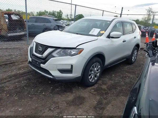 KNMAT2MV2JP588165 2018 NISSAN ROGUE - Image 2