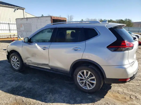 KNMAT2MV2JP590062 2018 NISSAN ROGUE - Image 2