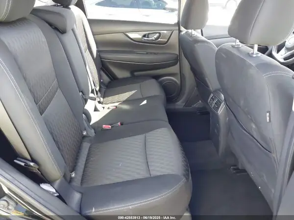 KNMAT2MV2JP590157 2018 NISSAN ROGUE - Image 8