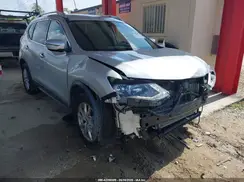 KNMAT2MV2JP591325 2018 NISSAN ROGUE