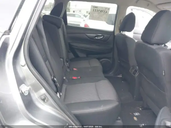 KNMAT2MV2JP592460 2018 NISSAN ROGUE - Image 8