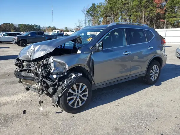 KNMAT2MV2JP592829 2018 NISSAN ROGUE - Image 1